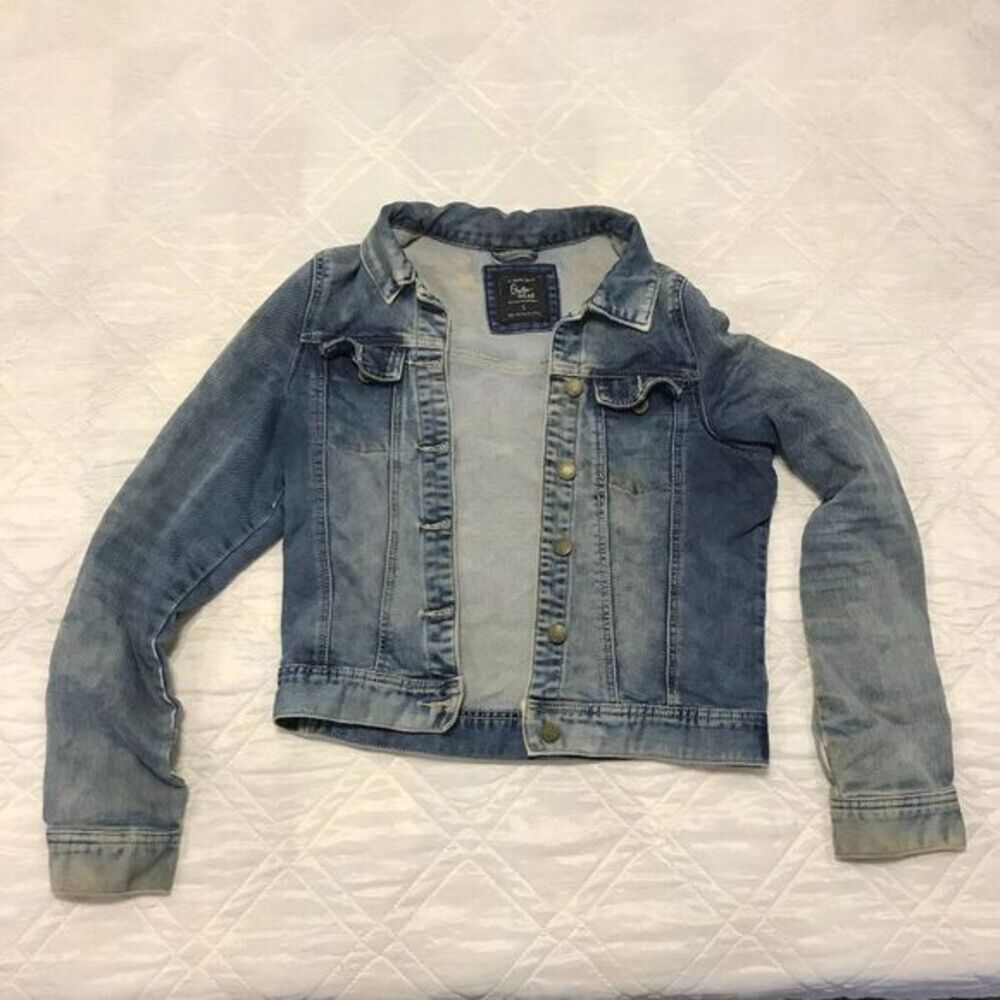 Womens Outer Wear Jean jacket size‎ small
